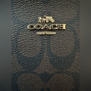 Coach Nolita 19